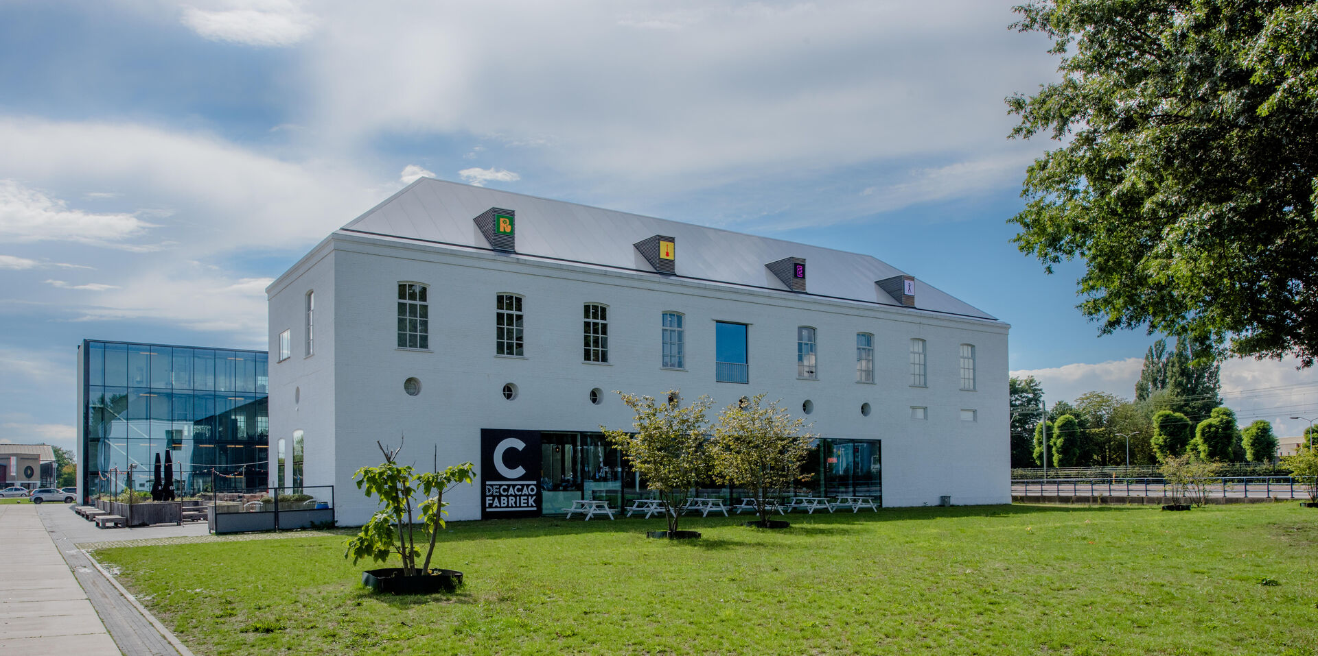 Do 27 nov: aangepaste openingstijden