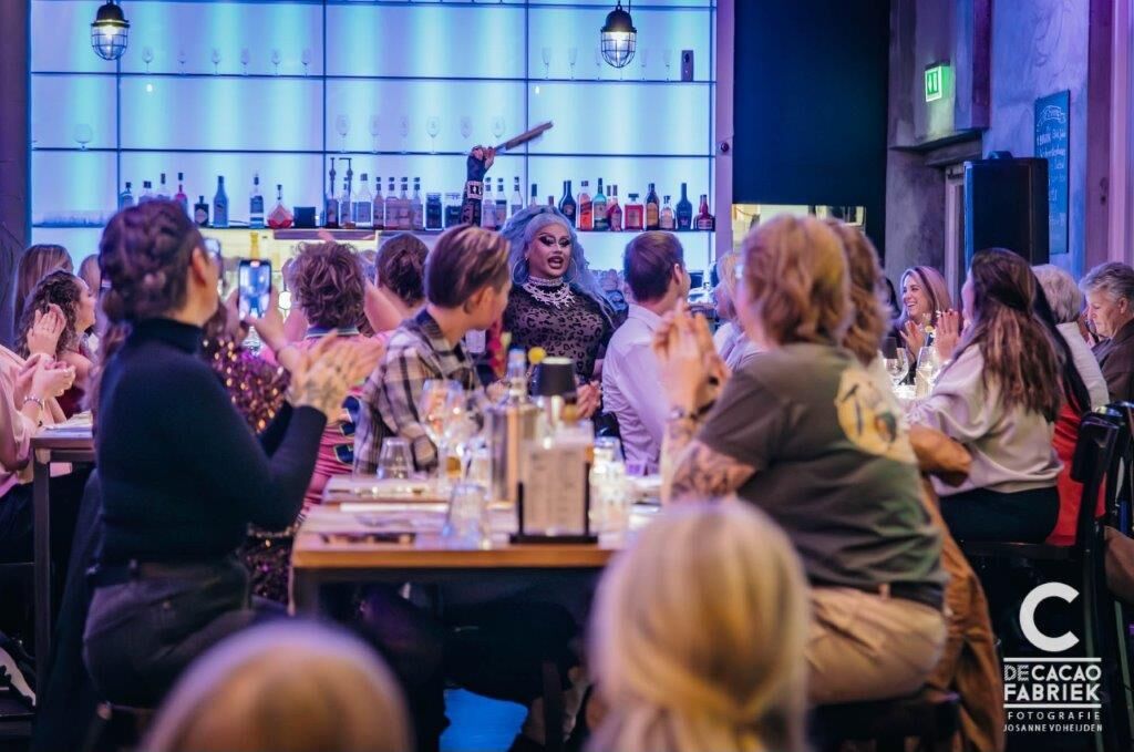 Tafeltoppers - Dragqueen bingo