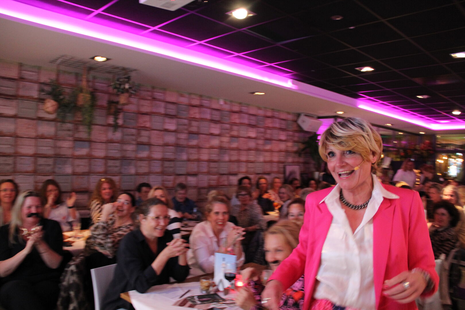 Woensdag 10 oktober: Leentje Oestrogeentje